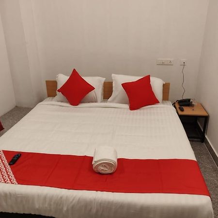 Seascape Residency White Town Hotell Pondicherry Exteriör bild