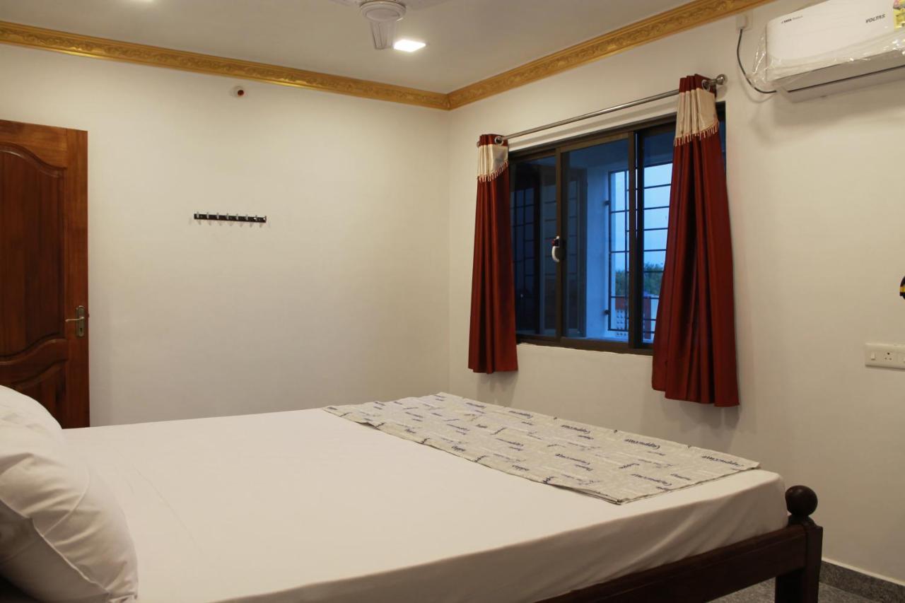 Seascape Residency White Town Hotell Pondicherry Exteriör bild
