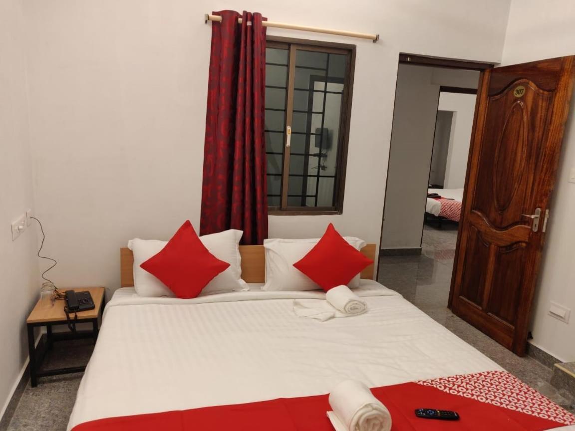 Seascape Residency White Town Hotell Pondicherry Exteriör bild
